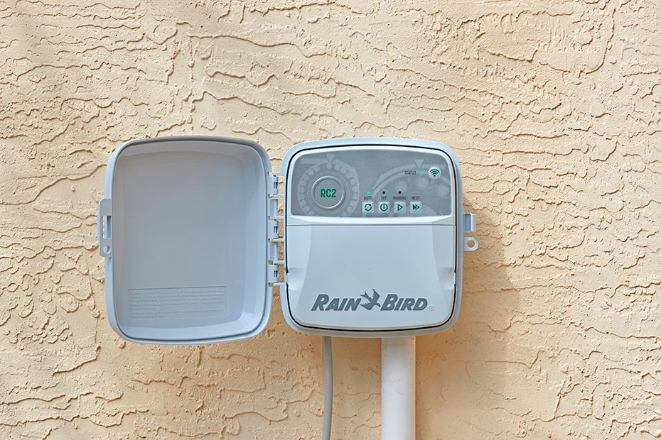 لوحة تحكم--RAIN BIRD-RC2-SMART IRRIGATION CONTROLLER-8 STA - 2